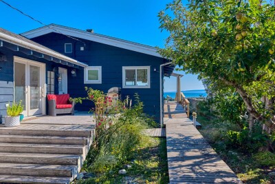 The Beach House on the Salish Sea photo 13