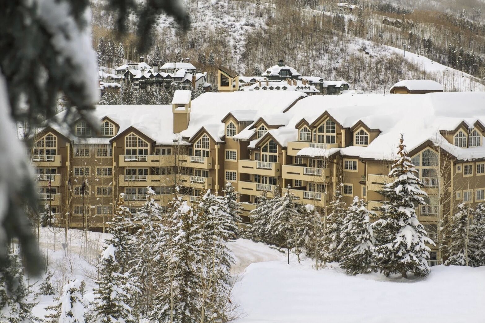 2 St. James Beaver Creek Resort and Spa, Hot Tub