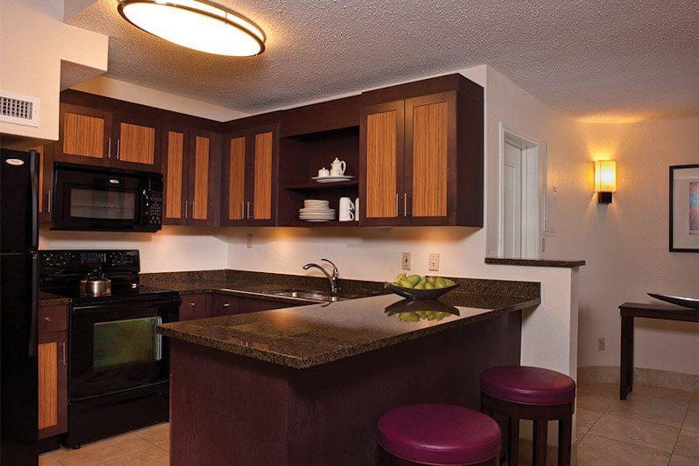 Kitchen & Kitchenette