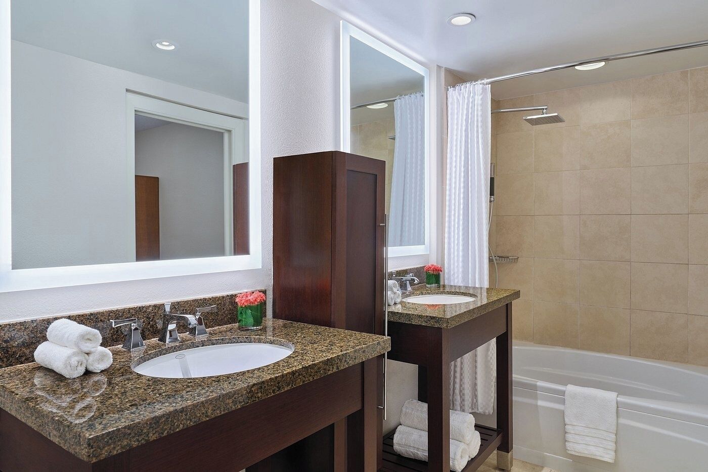 1/1 Virgin Grand Villas Beachfront Resort, Hot Tub