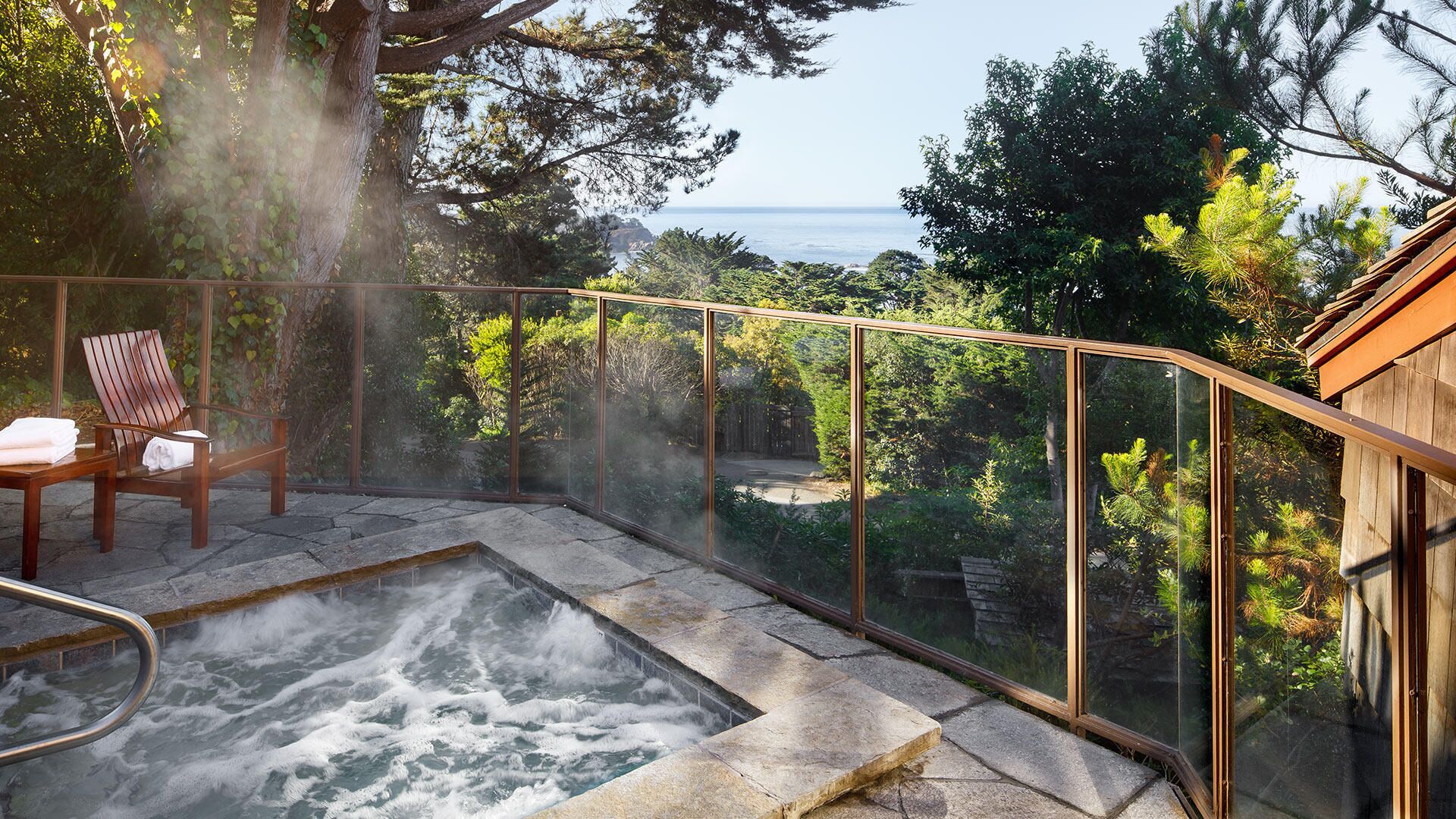 2/2 Resort in Carmel, Hot Tub. Pool, Bar, Balcony