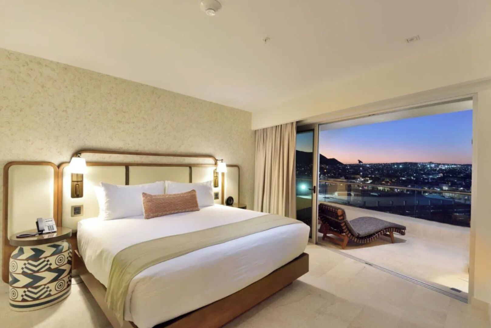 Resort with 2 bedrooms and AC at Corazon in Cabo San Lucas
