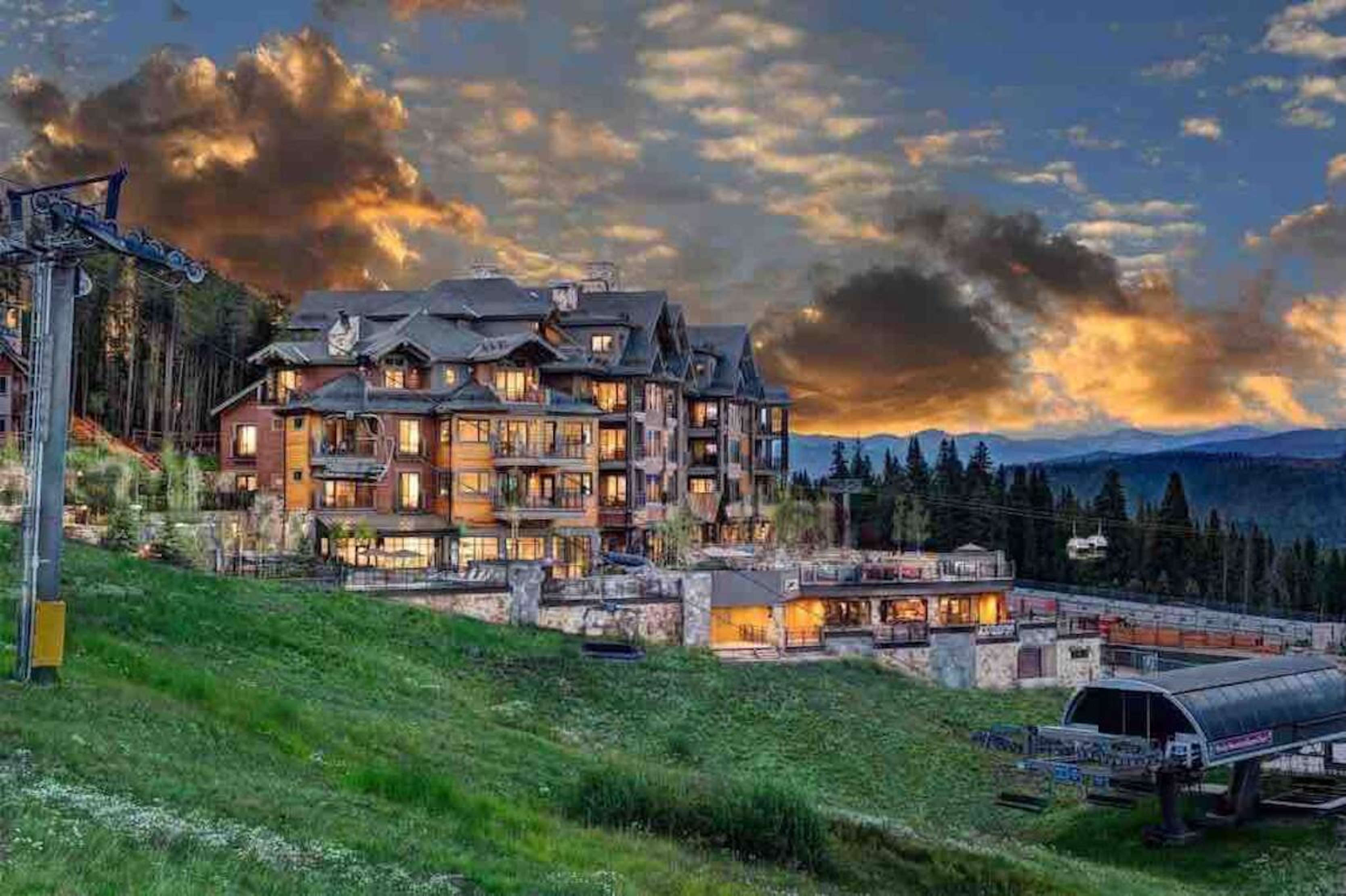 Slopeside mountain lodge with stunning sunset views and ski lift access