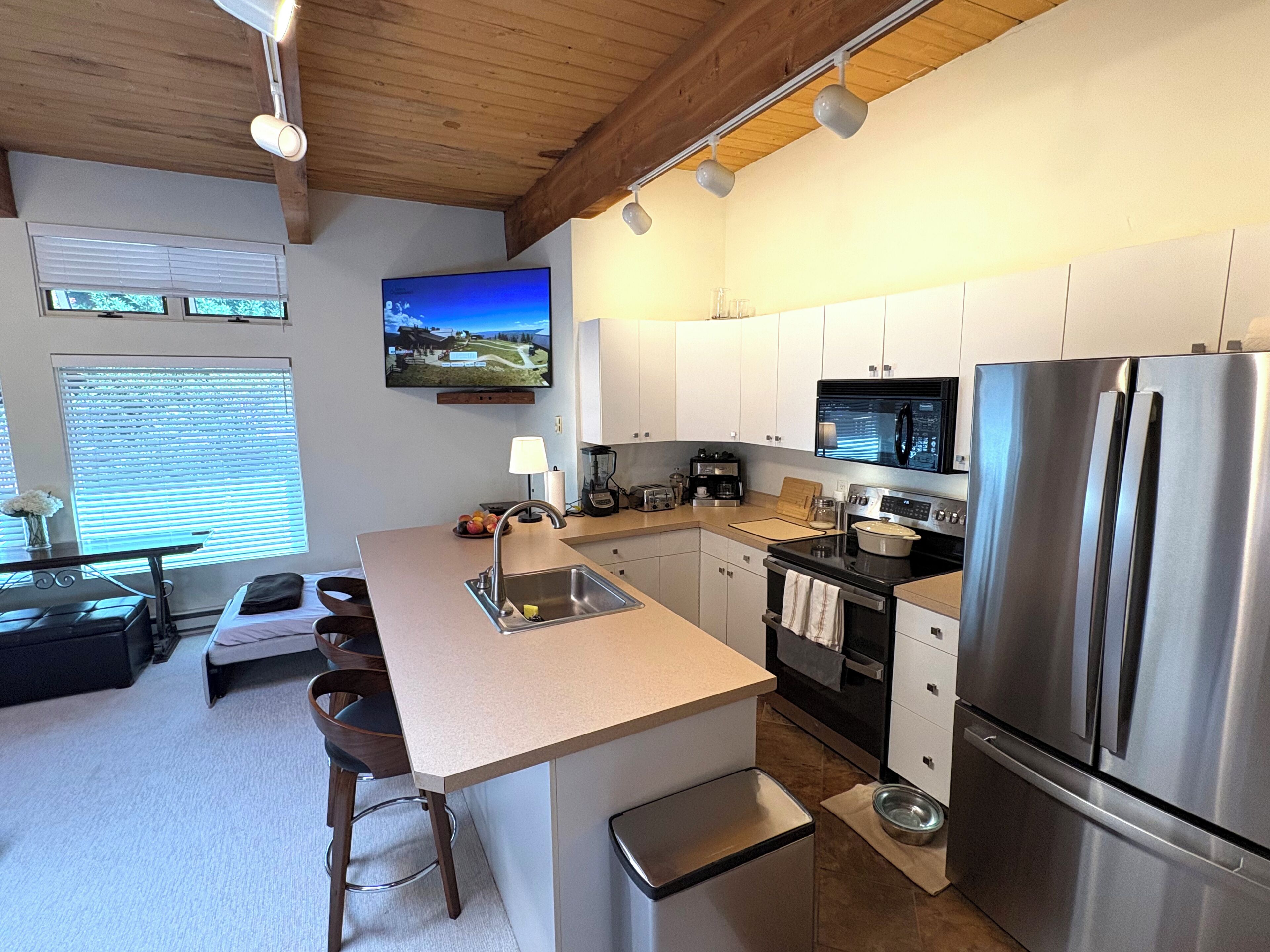 1 bedroom condo in Aspen Core. Downtown