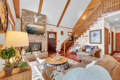 Hangin' with My Gnomies - Cabin Rental in Vilas, NC