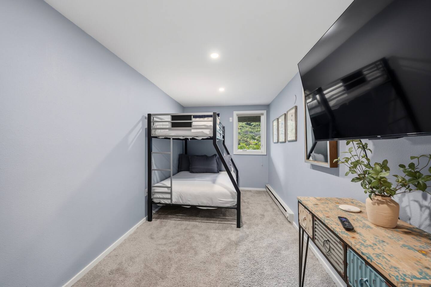 Downtown Breckenridge Luxe Condo — 4