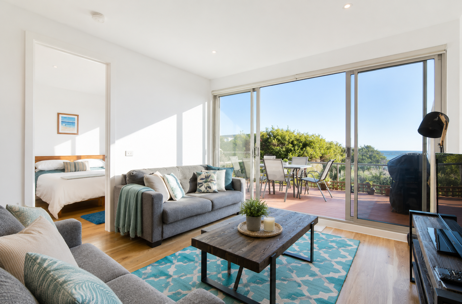 Bonbeach Retreat by Ready Set Stay