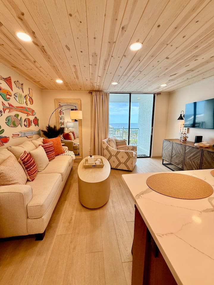 Gulf-View Condo, Steps to Beach & Pool