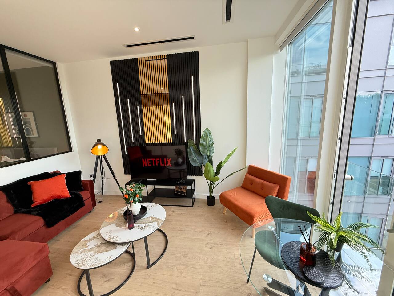 Luxury Large Flat/Sleeps-5/Parking/Gym/Workspace