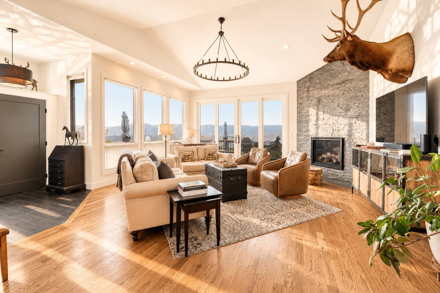 The Overlook at Monument | Luxury Mountain Retreat