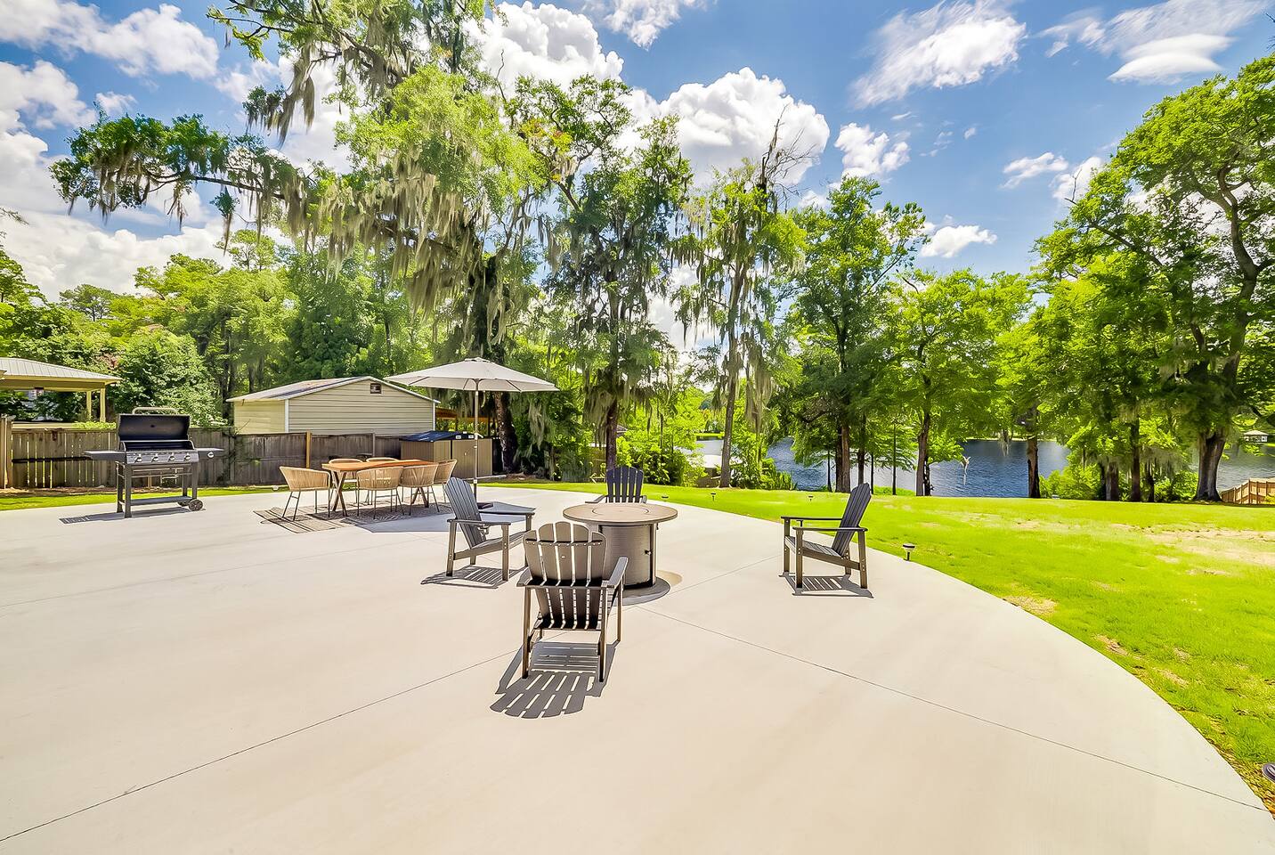 Lakefront Family Escape with Gym & Game Room