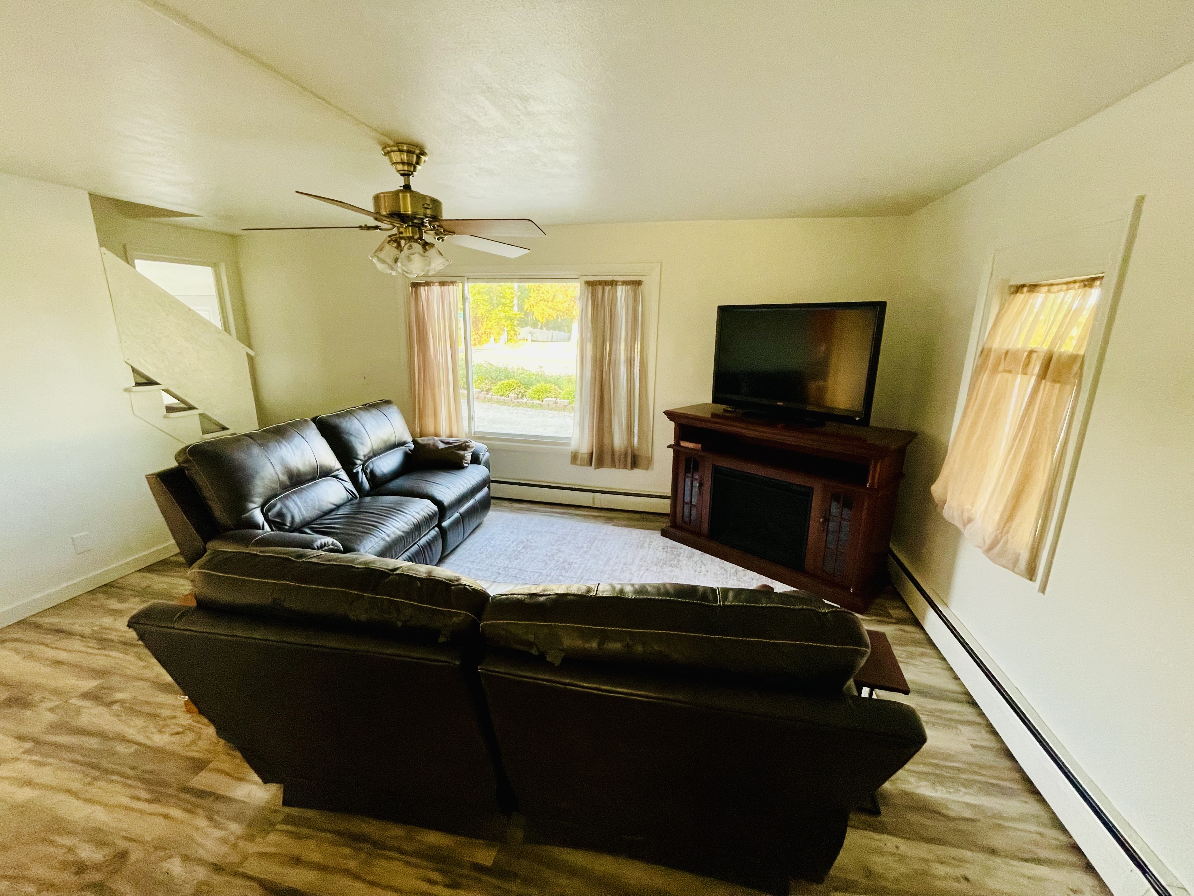3BR Home Near Hahns Lake – Newly Updated Kitchen
