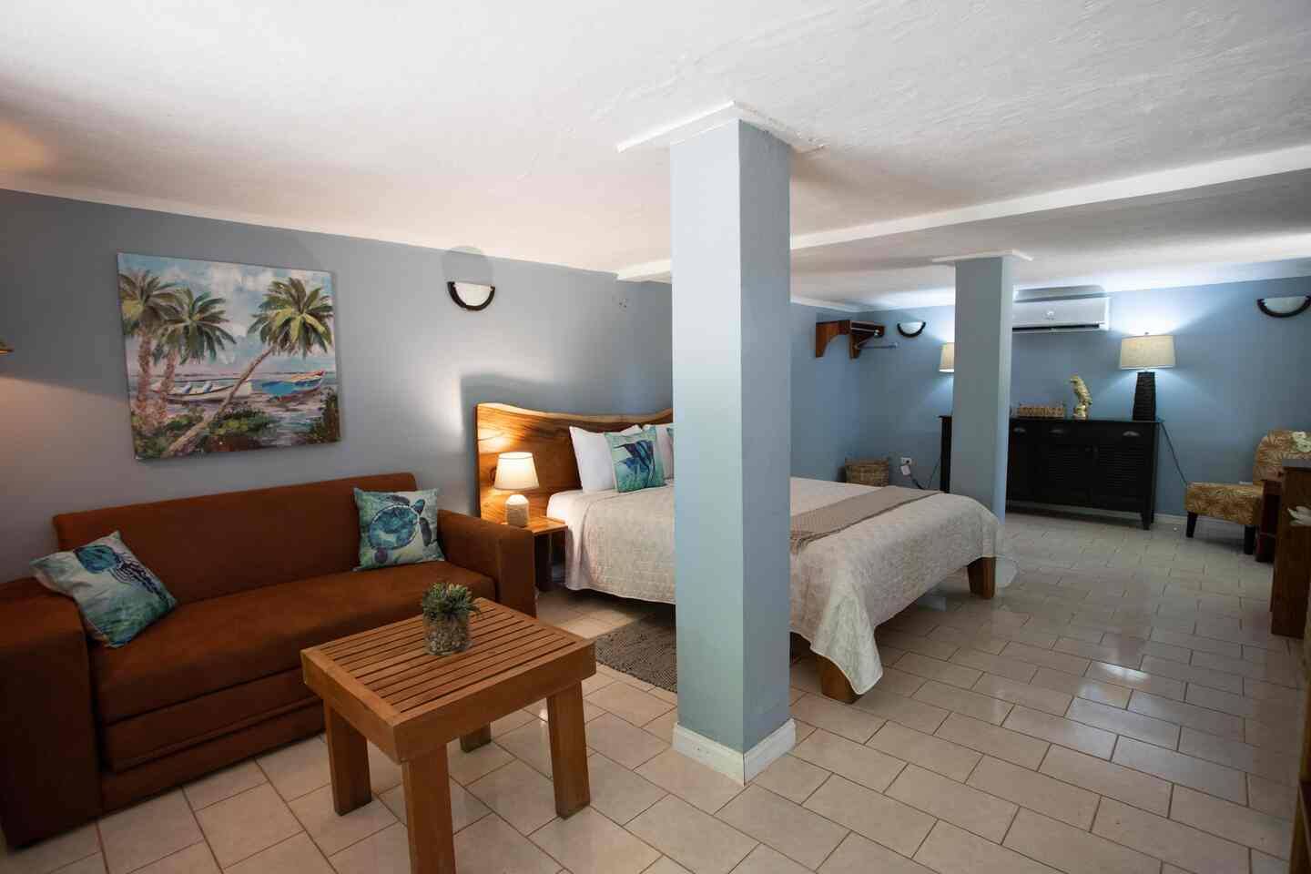 Ocean Room at La Choza | Pool & Beach