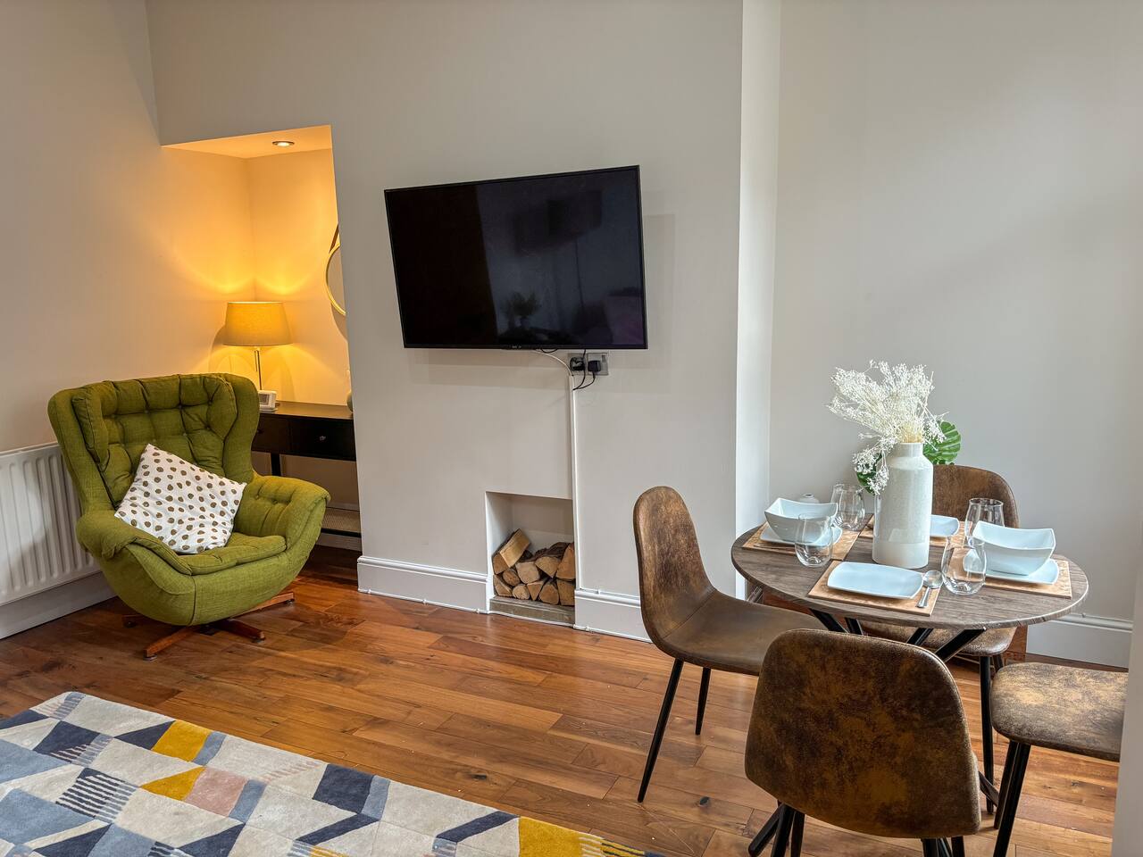 Central Horsforth Stone Cottage - 10 mins from LBA