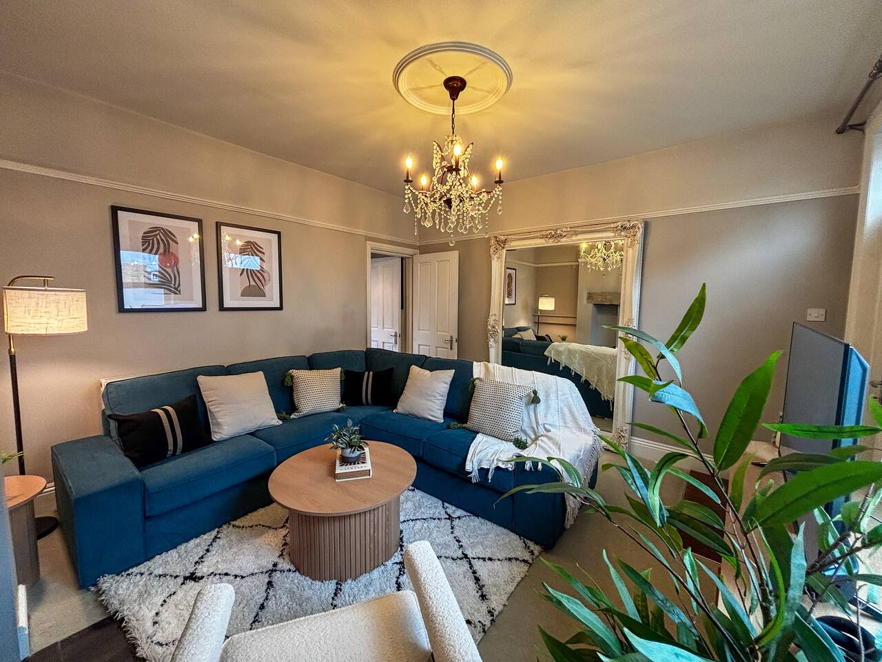 Elegant 3-Bed Townhouse in Otley | Sleeps 6