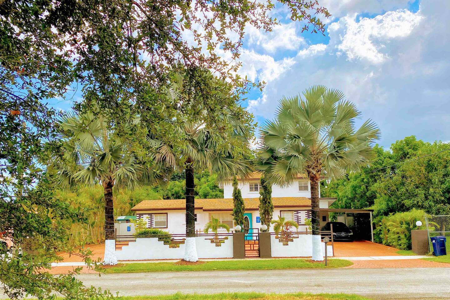 🌴Ms. Marriott’s 12+Beds Luxury Stay.