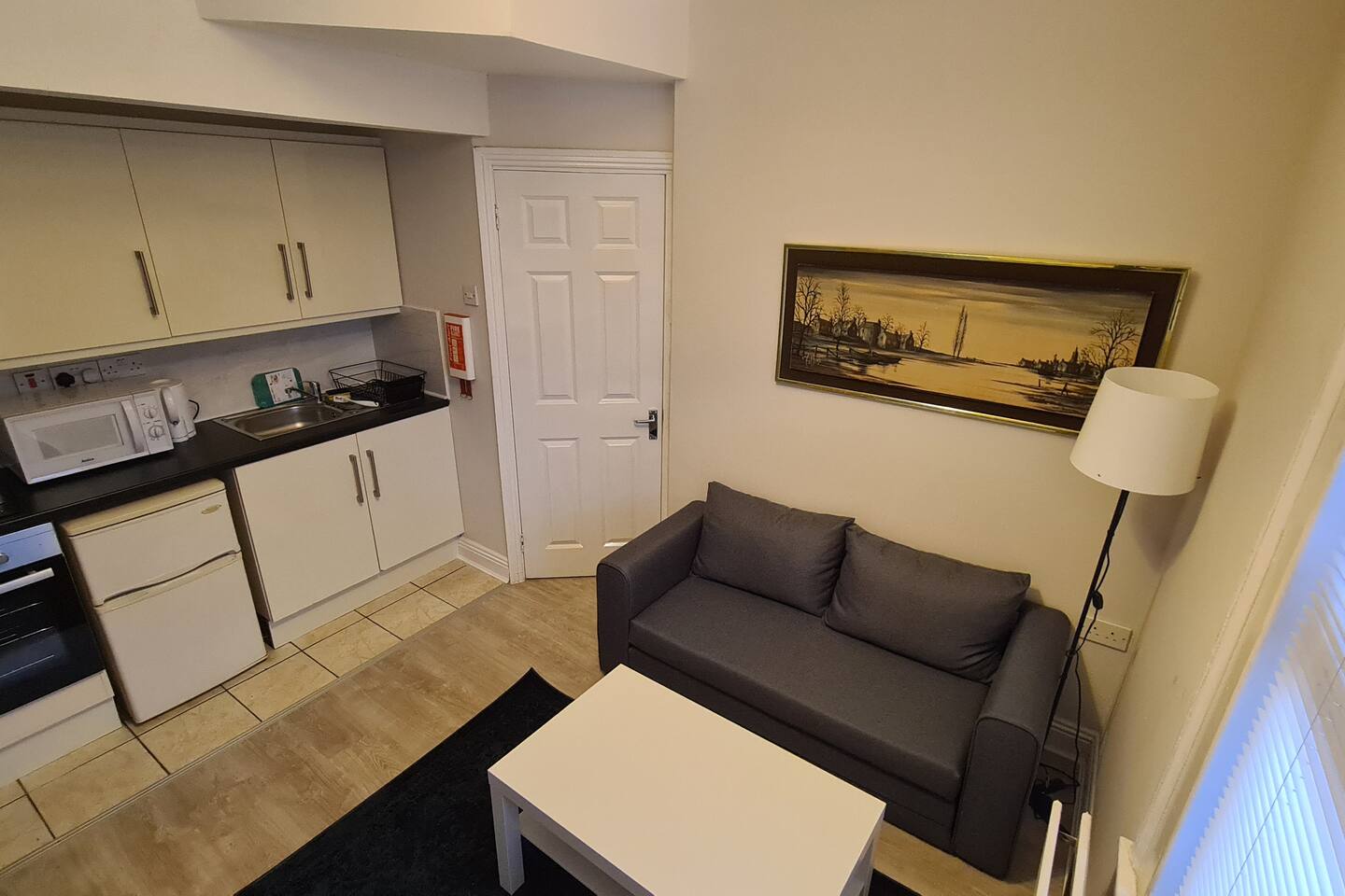 Private Apartment (Flat 4)