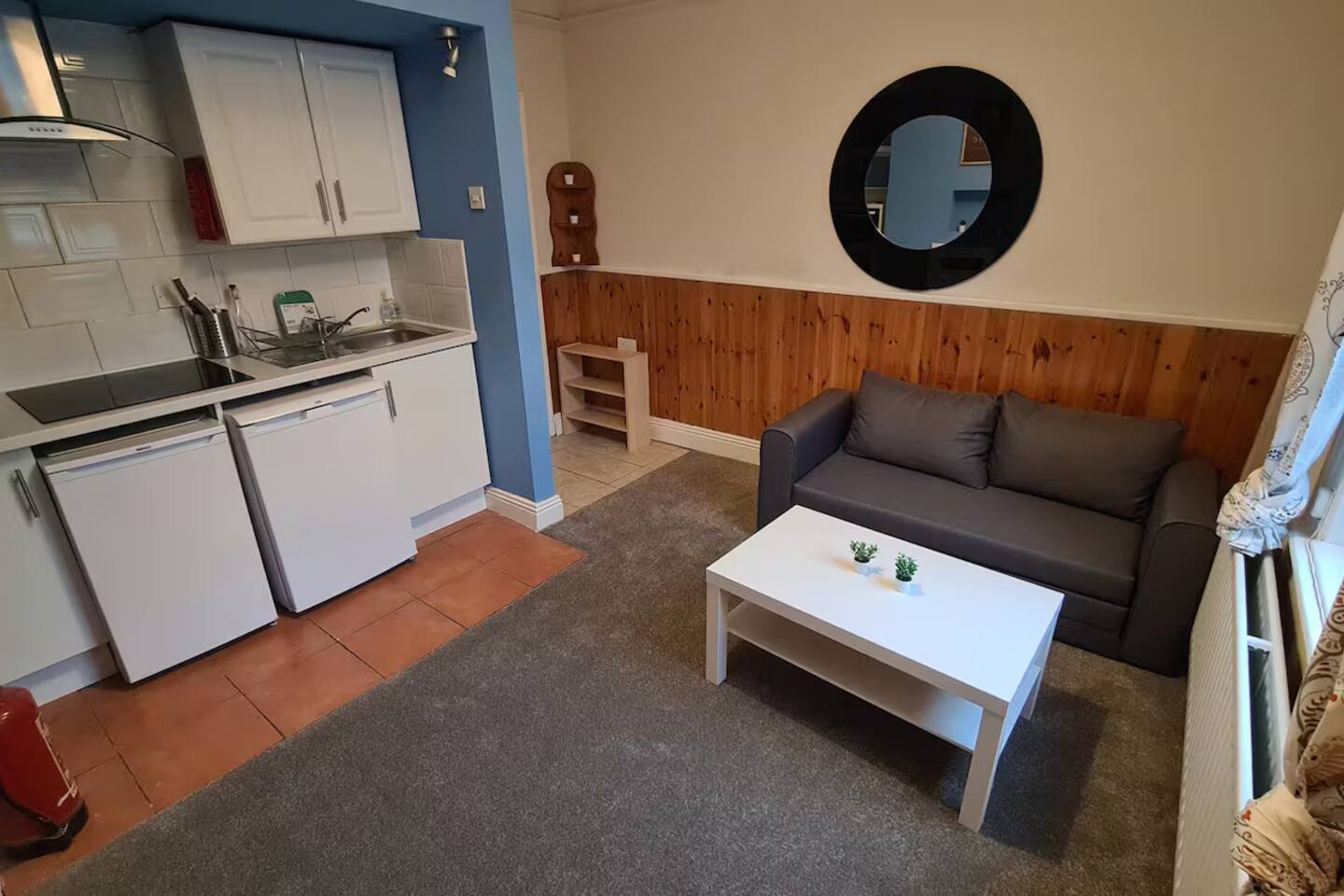 Private Apartment (Flat 1)