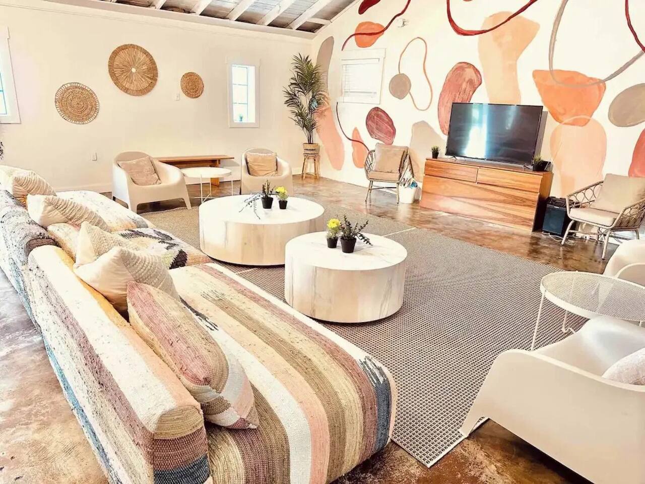 Nordic Haven 7 bedroom Hottub pingpong sleeps 24
