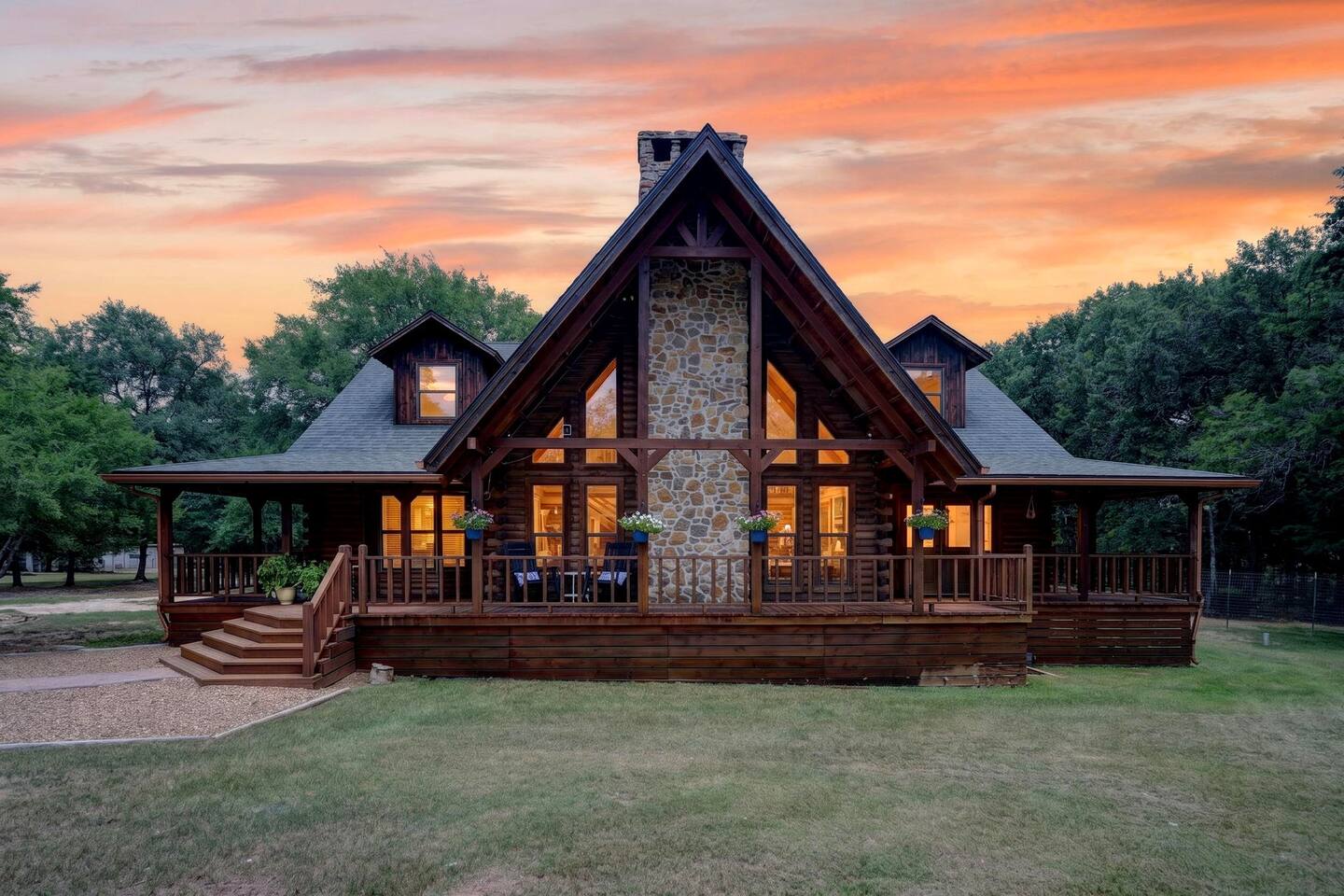 Whitetail Retreat | Secluded Cabin & Pool