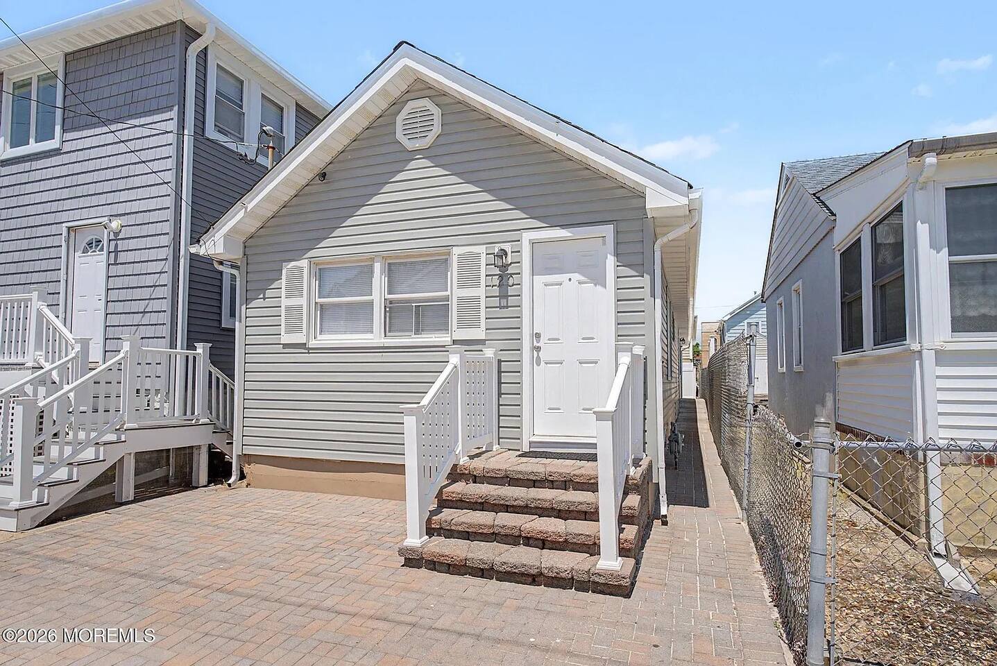 120 Blaine Ave Unit 1