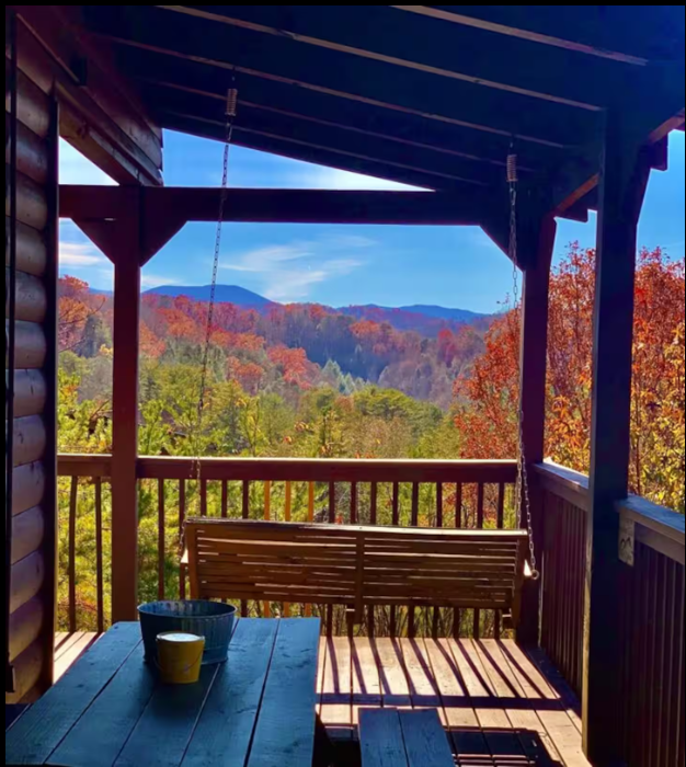 Game Room + Hot Tub | 3BR Cabin Mins Frm Dollywod