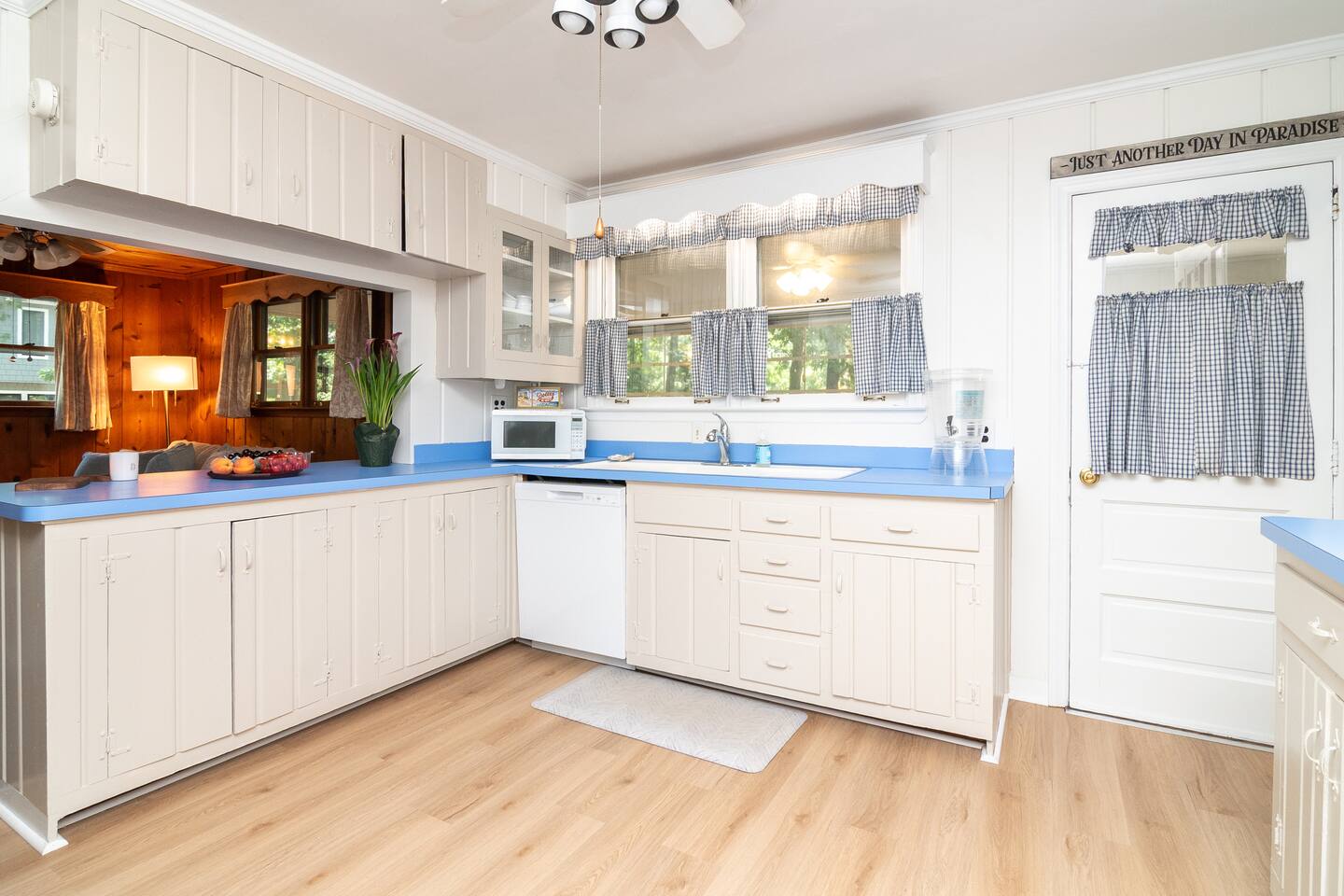 Henlopen Beach Cottage photo 11