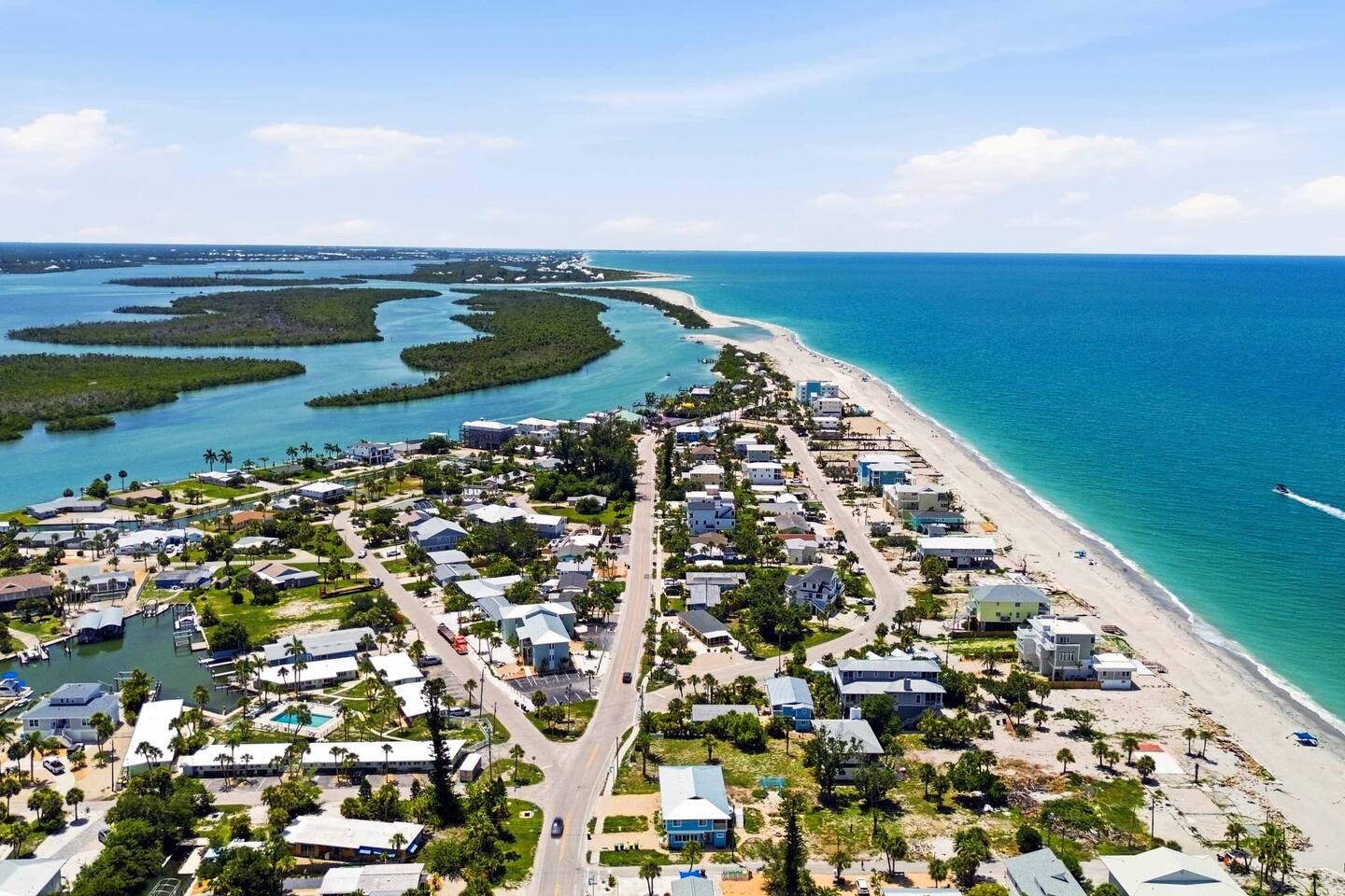 Pirate's Paradise | Manasota Key Beach Condo | Dock & Pool