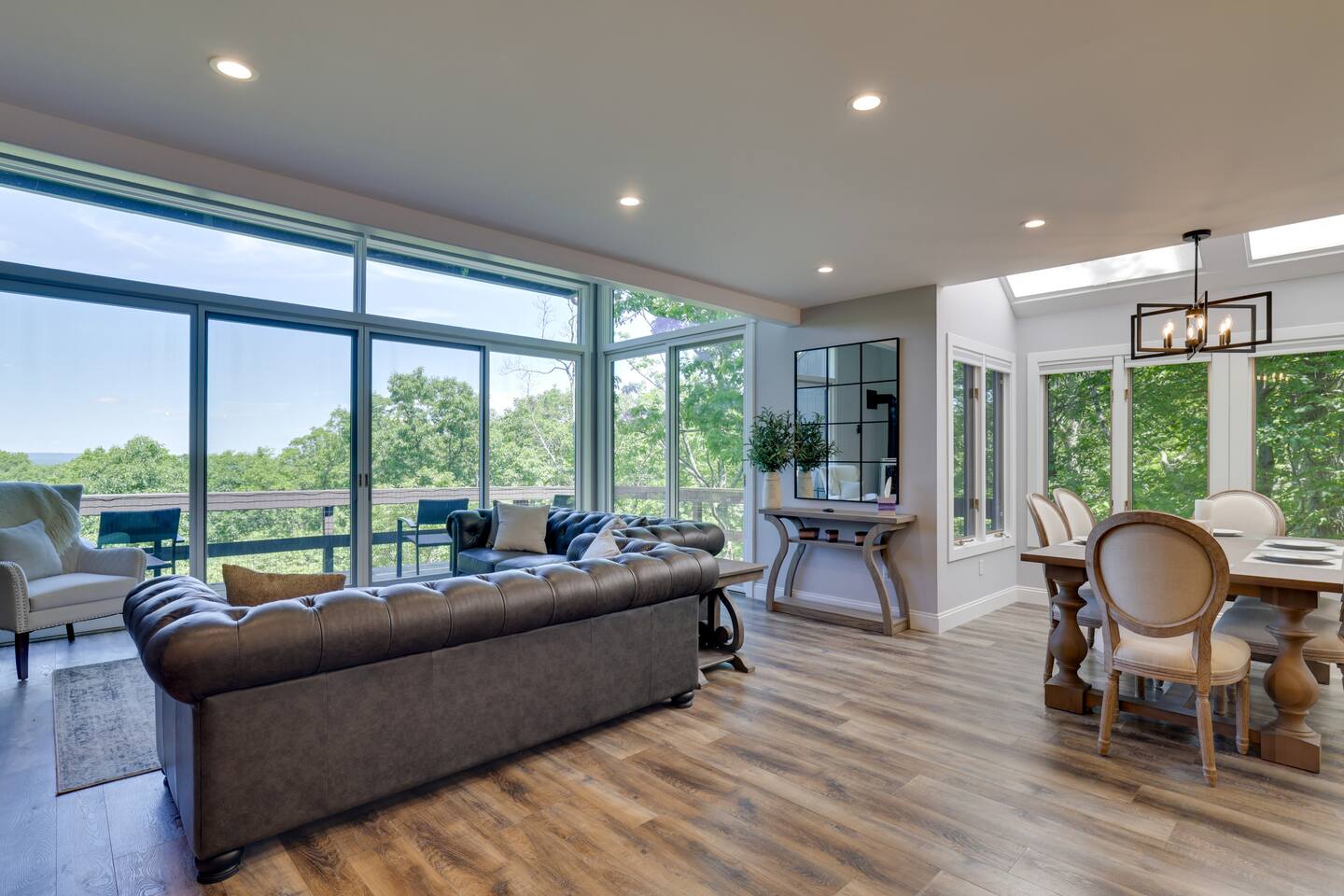 Luxury Poconos Townhouse with Resort Perks!