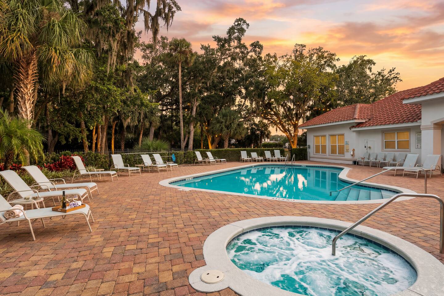 Pool | Jacuzzi | NO EXTRA FEE 5 min to beach
