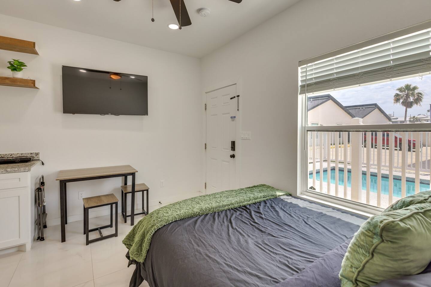 #9 | Beach Escape Studio w/Pool | Walk Everywhere
