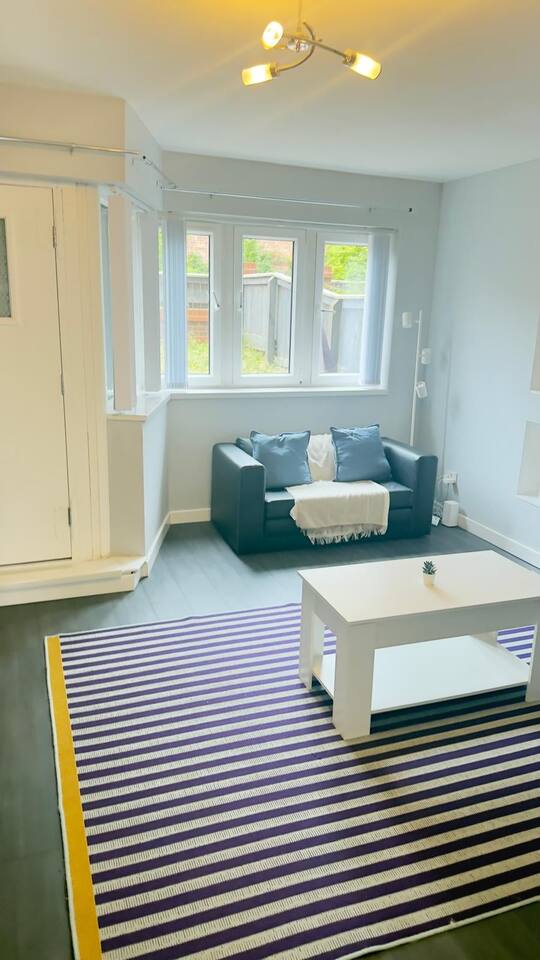 #185 Central Manchester Urban Retreat - Sleeps 5