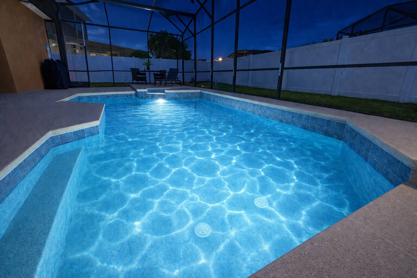 Spacious 4BR Retreat Pool/Spa-GameRoom Near Disney