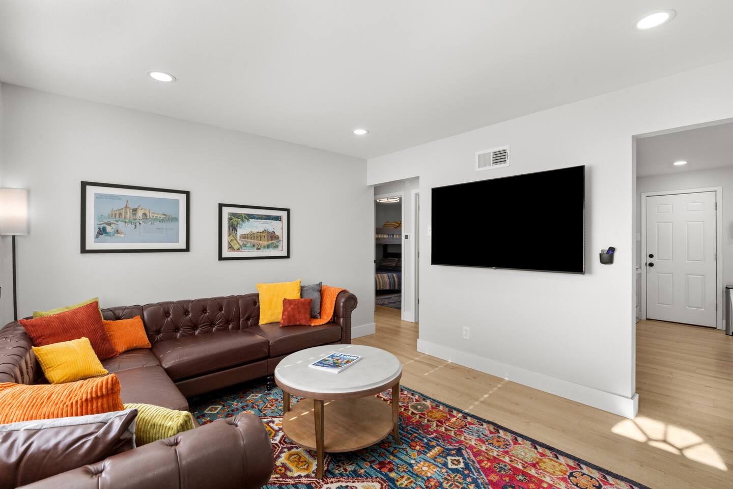 3BR | 4 Beds | Spacious & Modern | King w Movie Rm