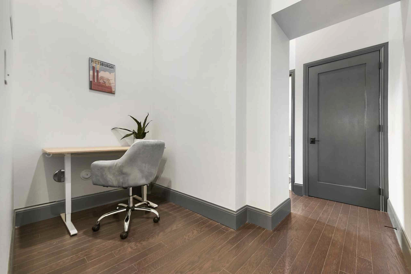 Modern 2BR · Downtown Pittsburgh - Photo 2