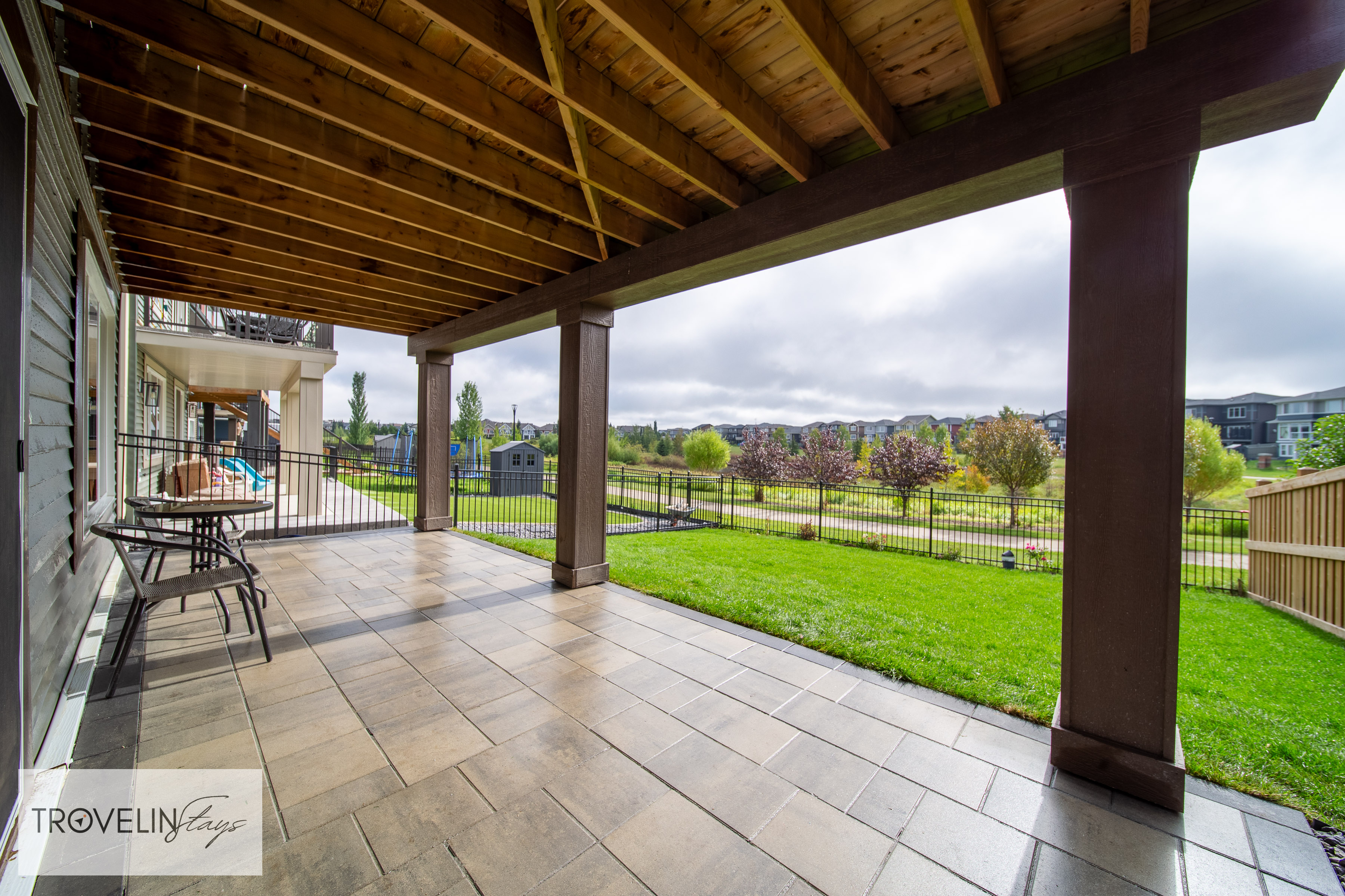 Walkout Suite: Exclusive Backyard, Full Kitchen