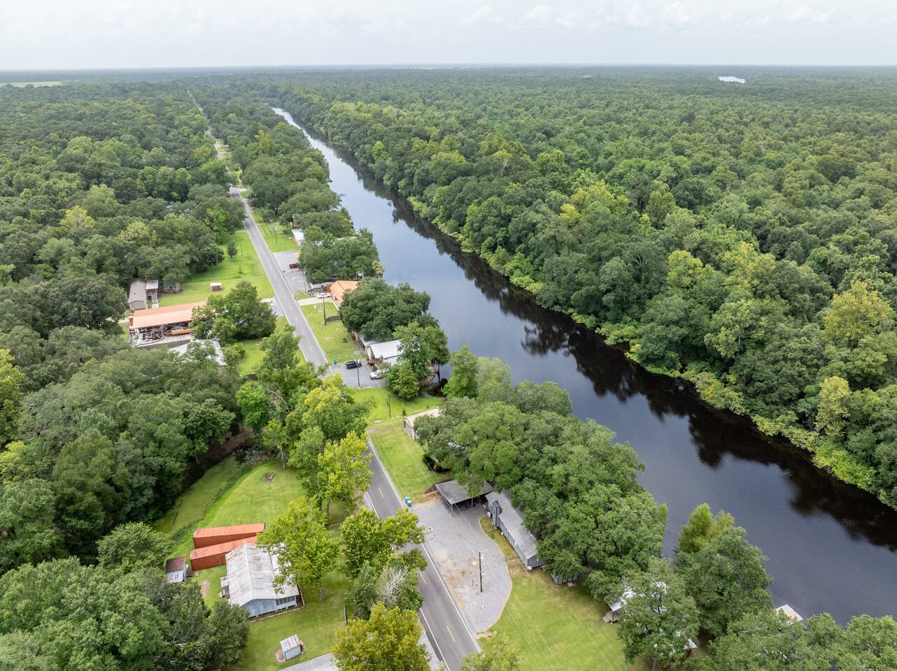 Bayou Boys Swamp Camp: Waterfrnt, FirePit, Fishing