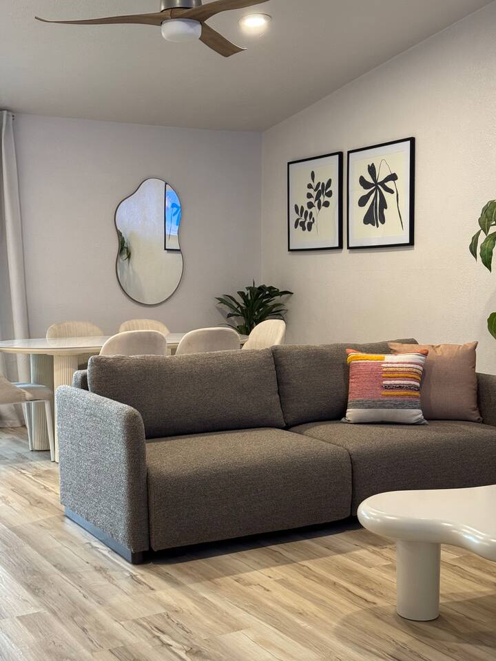 Recently Renovated Oasis with Private Pool