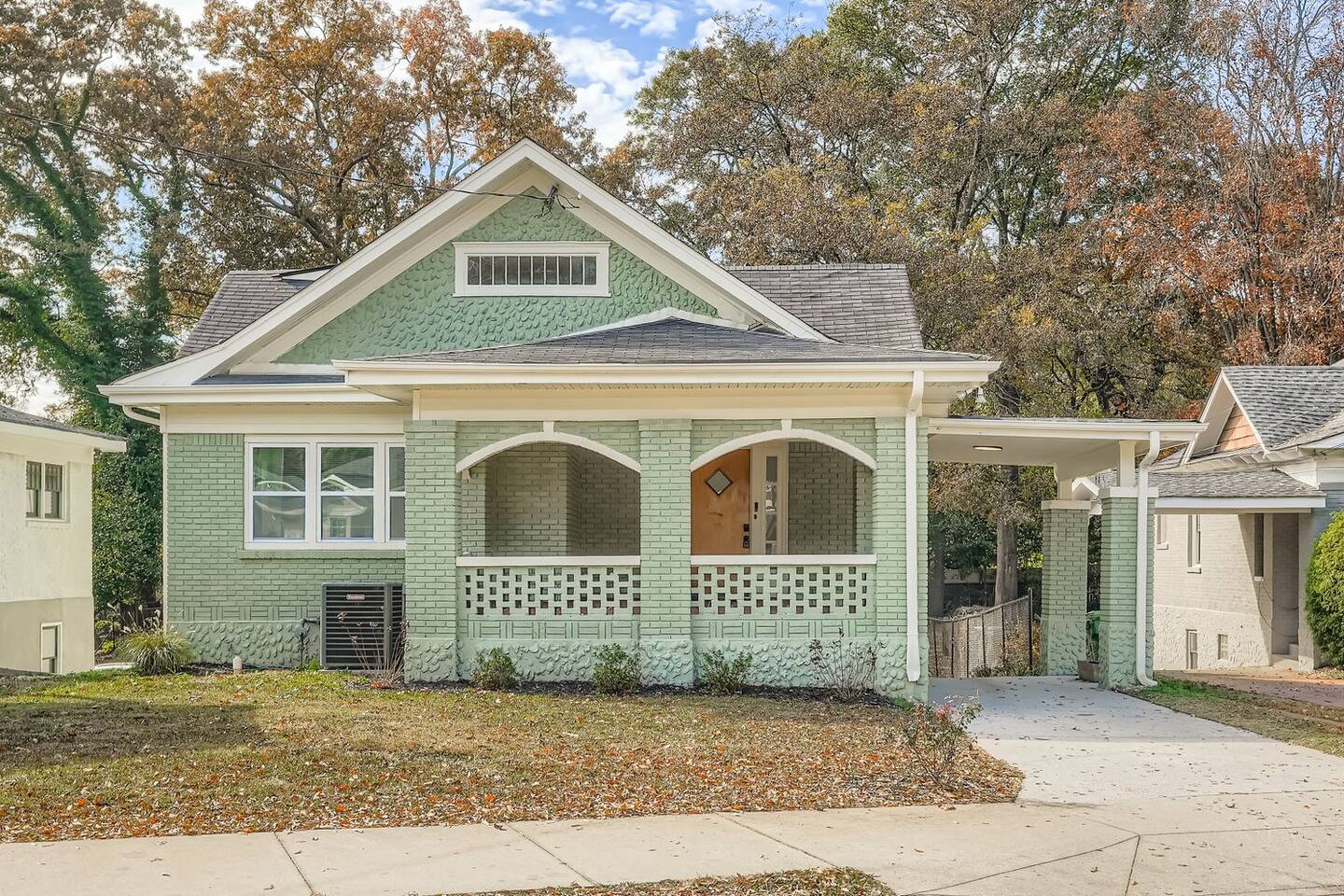Exterior of 583 Flat Shoals Ave SE bungalow in East Atlanta Village
