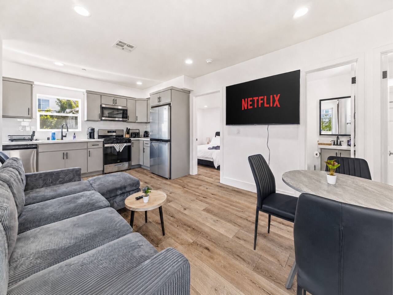 Bright 3BR Retreat • Heart of WeHo