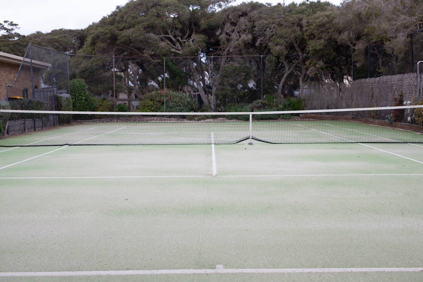 P. Lonsdale Mansion- Tennis Court - Best Location