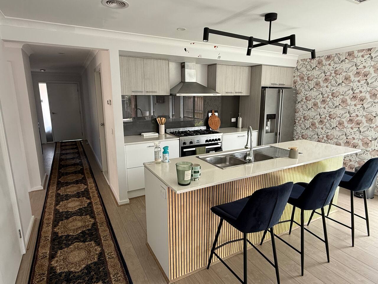 Geelong–Surf Coast Base-all you need-kids and pets