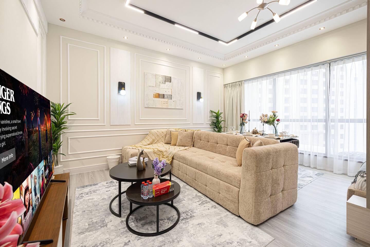 Luxury JBR Oasis For 8 | Beach Access, Pool & Gym