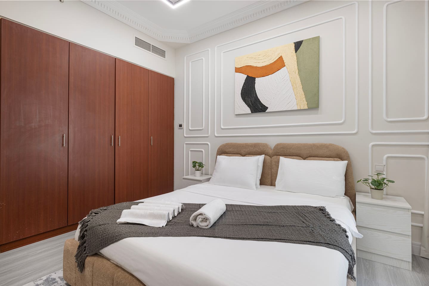 Spacious 4BR Retreat in Shams2| Prime JBR Location
