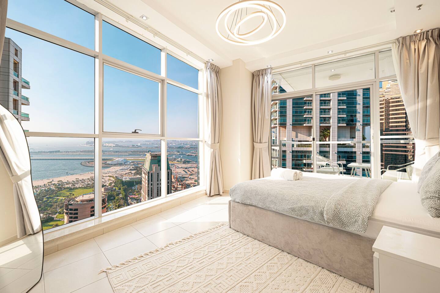 Sea View 2BR | Palm & Ain Dubai | Sleeps 8