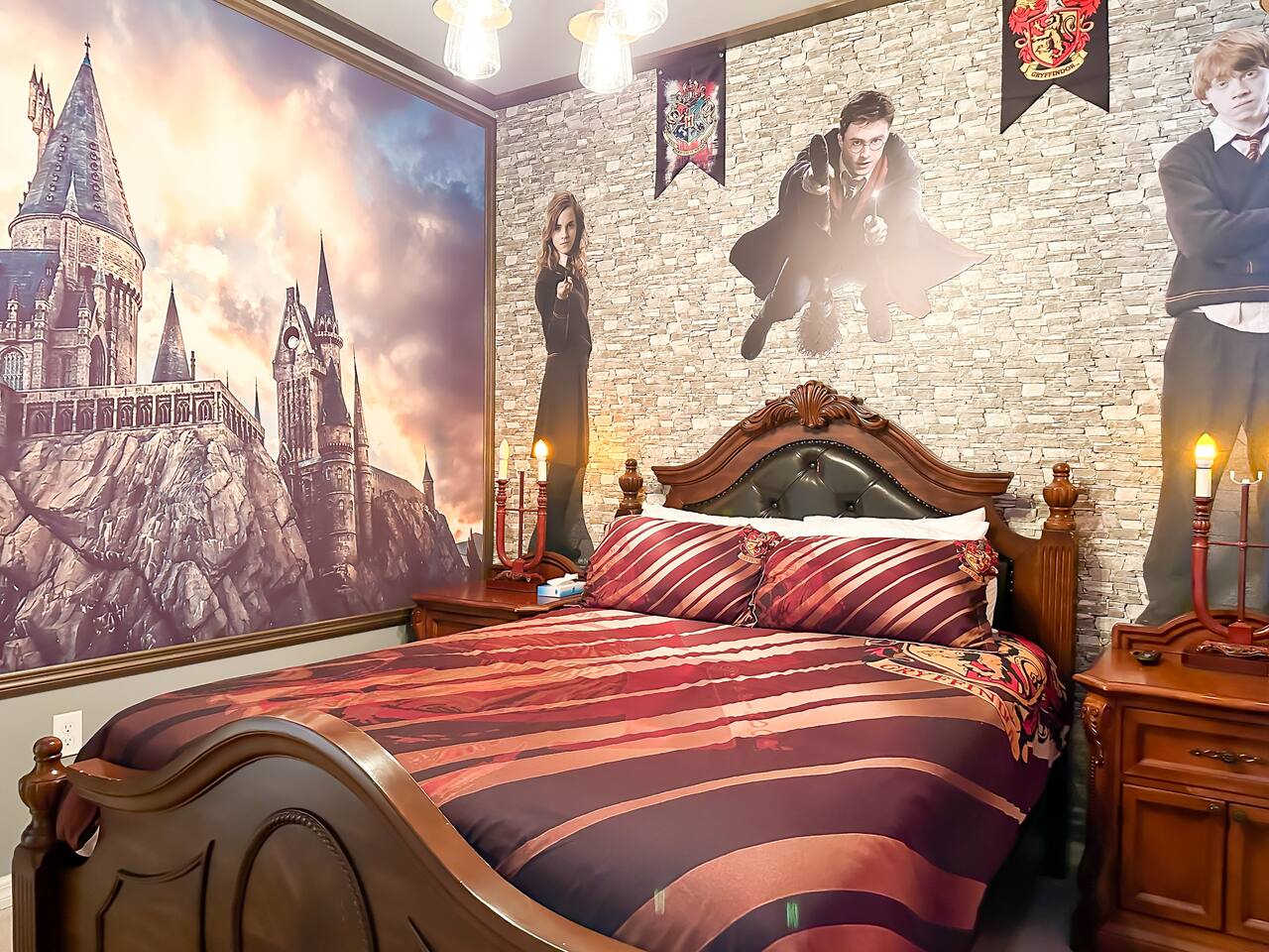Amazing Themed Home Private Pool/ Game Room 274561