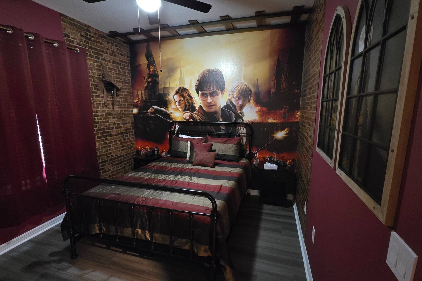 Amazing Themed Home! Pvt Pool and Game Room 271481