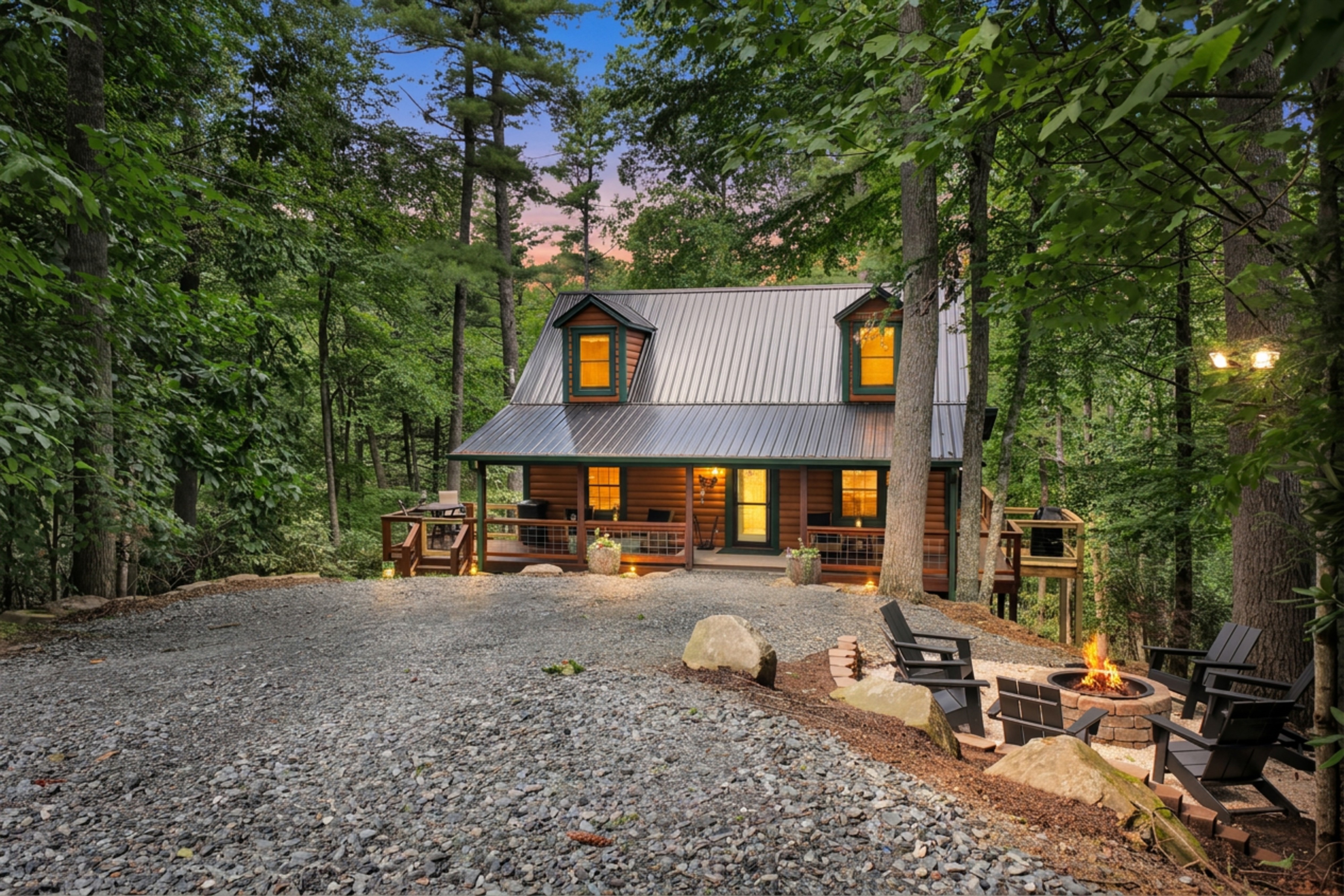 Willow Ridge Hideaway — Fully Renovated Log Cabin, 10 Min to Boone | Vilas, NC