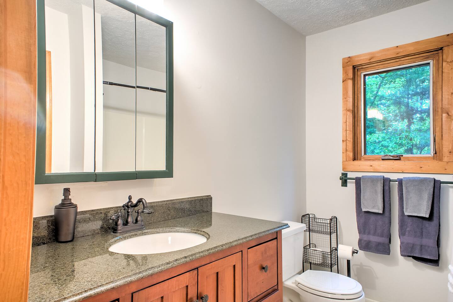 King suite bathroom