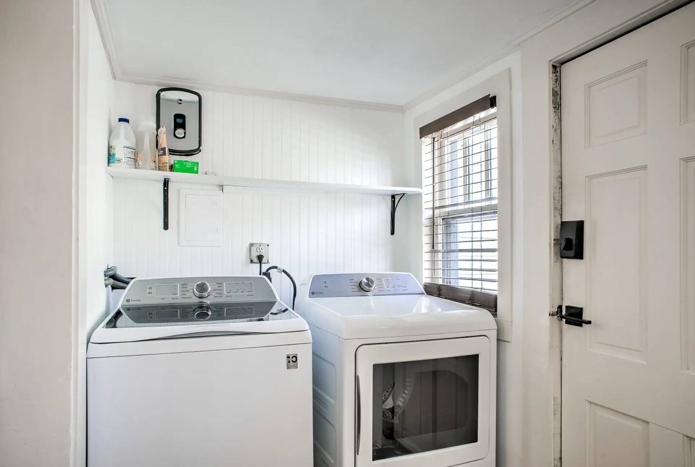 Extra large capacity washer and dryer